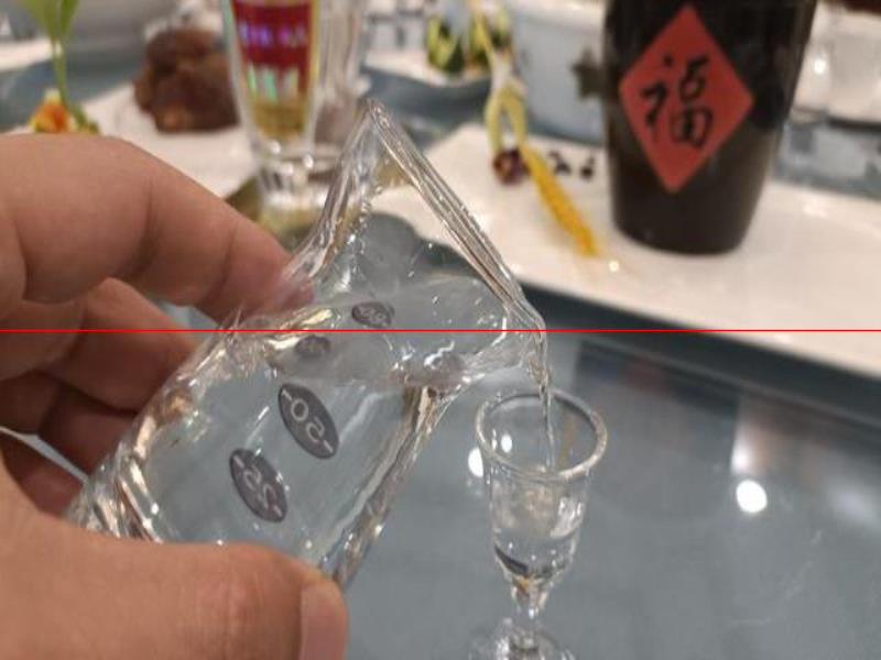 喜歡喝酒，家用設(shè)備自己釀可行么？果酒、白酒都可以，3點(diǎn)需注意